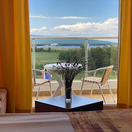 Plamena Palace 프리모르스코