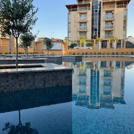 Plamena Palace 4*