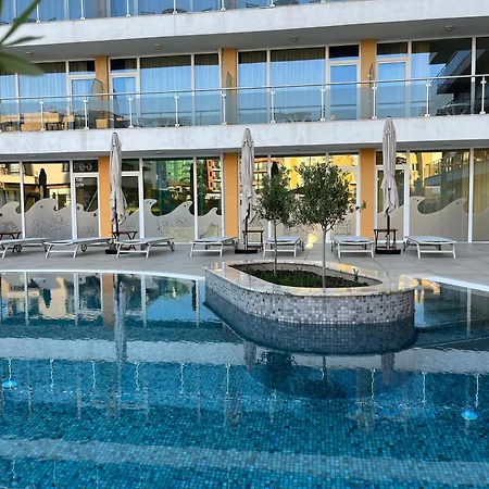 Plamena Palace بريمورسكو