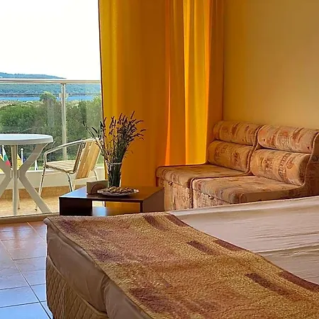 Plamena Palace מלון פרימורסקו