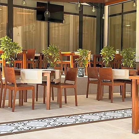 Plamena Palace 4*